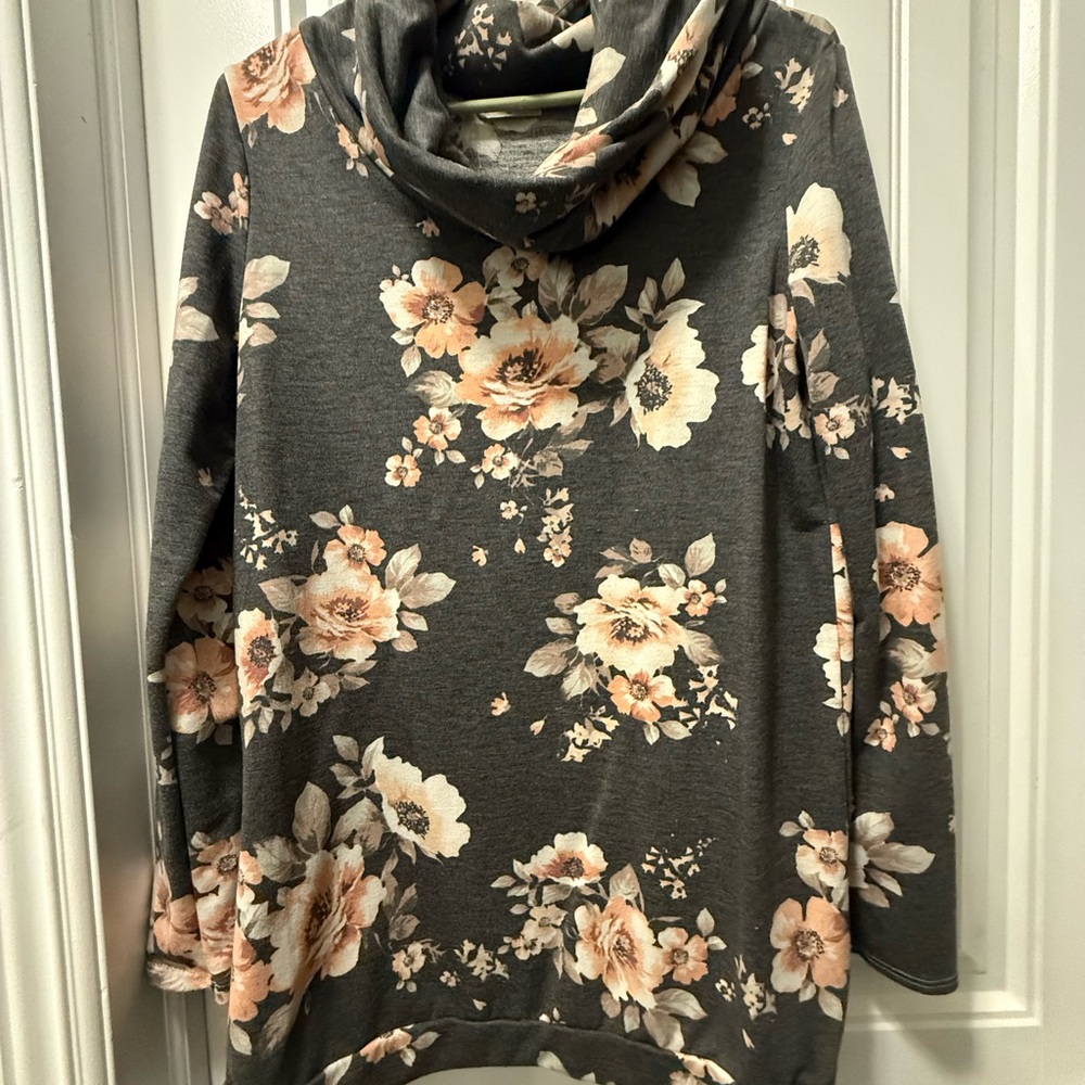 12 Pm By Mon Ami Floral Gray cowl Neck Hoodie